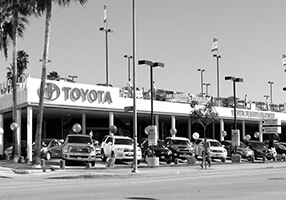 Toyota of North Hollywood